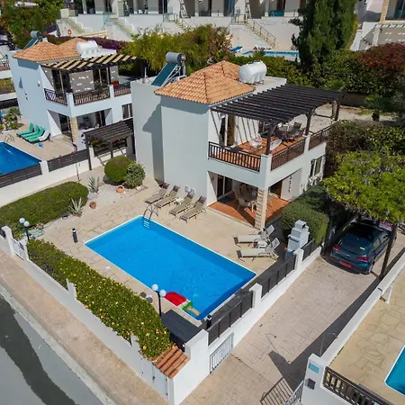 Luxury Pool In Paphos Coral Bay Daire *