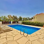 Apartamento Luxury Pool In Paphos Coral Bay