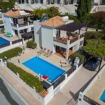 Luxury Pool In Paphos Coral Bay Apartamento *