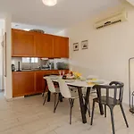 Apartamento Luxury Pool In Paphos Coral Bay