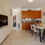 Apartamento Luxury Pool In Paphos Coral Bay