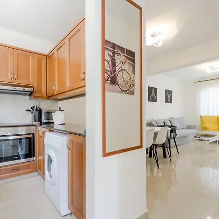 Luxury Pool In Paphos Coral Bay Peyia