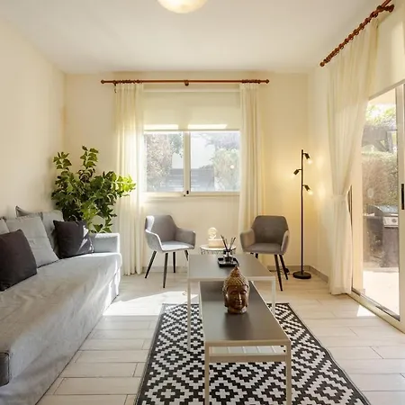 Apartment Luxury Pool In Paphos Coral Bay Peyia