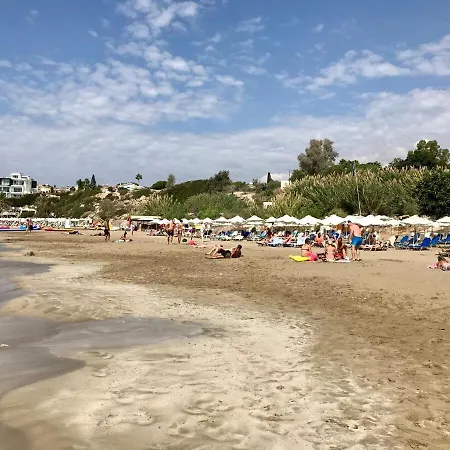 Luxury Pool In Paphos Coral Bay *