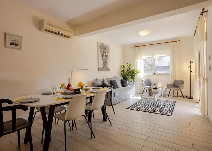 Luxury Pool In Paphos Coral Bay Peyia