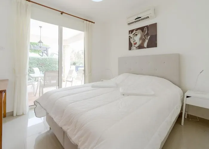 Luxury Pool In Paphos Coral Bay Peyia