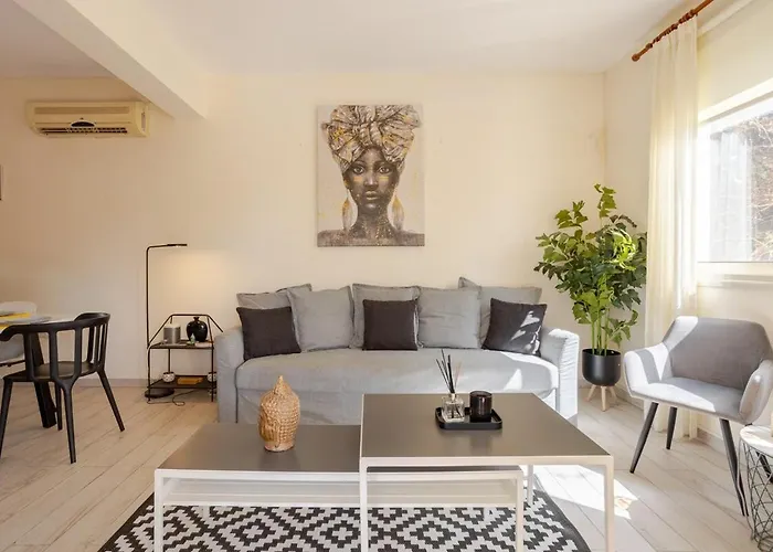 Luxury Pool In Paphos Coral Bay